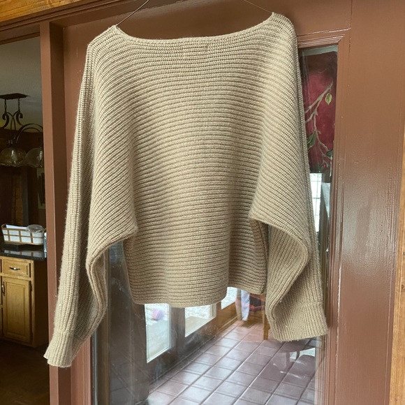 SOLD-Lou & Grey 100% Cashmere Ribbed Sweater - Picture 13 of 15